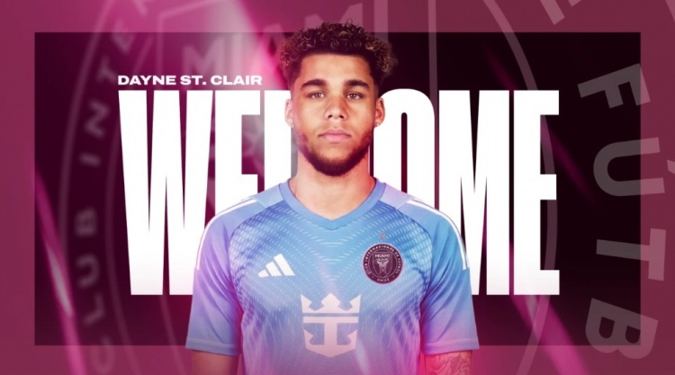 迈阿密新援圣克莱尔：世界杯前和梅西等人合作，有助于我提高