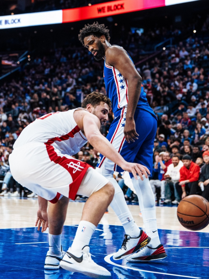 球探比分网首页-绝杀误判！76人逆转火箭 裁判抢戏，杜兰特8失误，恩比德32+15+10