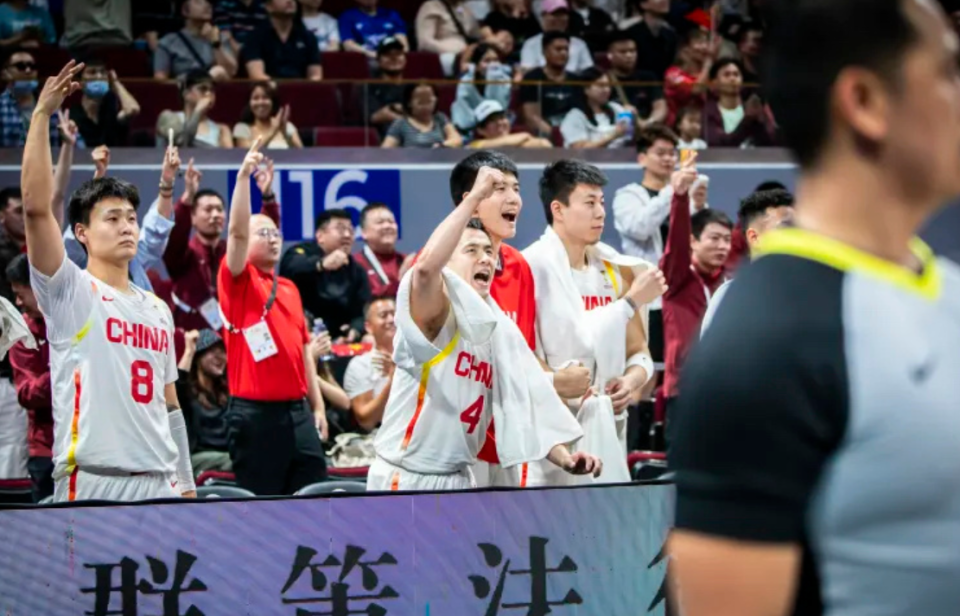 球探-中国男篮11分大逆转中国台北！朱俊龙砍19+4，胡金秋末节独得9分