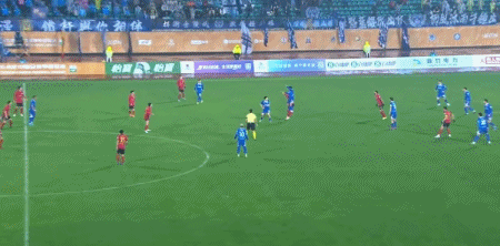 球探体育-南京城市2-1逆转长春亚泰,泽-维托尔破门、余梦辉建功